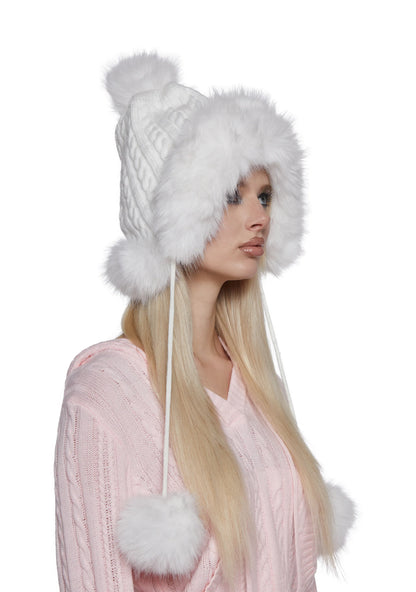 BUBBLE POP LUXE POM HAT – WHITE