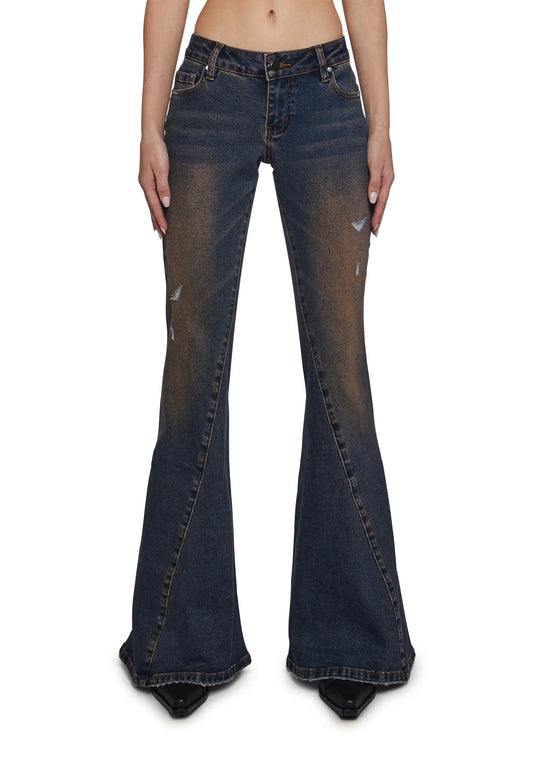 GIGI Flared Jeans
