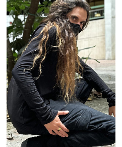 KUSARY Long Sleeve Hooded Shirt In Black