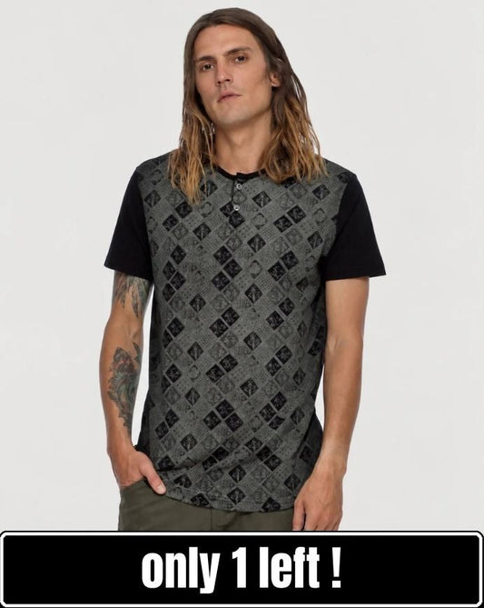 BATIK T-Shirt In Black