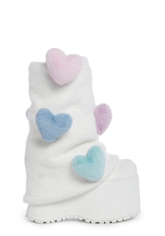 CUDDLE IN LOVE PLATFORM BOOTS - WHITE